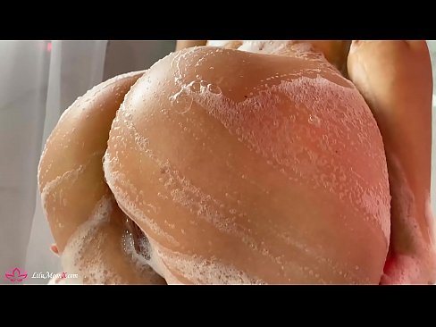 ❤️ Brunette masturboi pillua vibraattorilla intensiiviseen orgasmiin suihkussa ❤️ Super porno at fi.pornfuror.ru