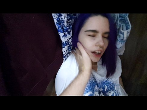 ❤️ Löysin siskoni kaapista ja autoin häntä laukeamaan ❤️ Super porno at fi.pornfuror.ru